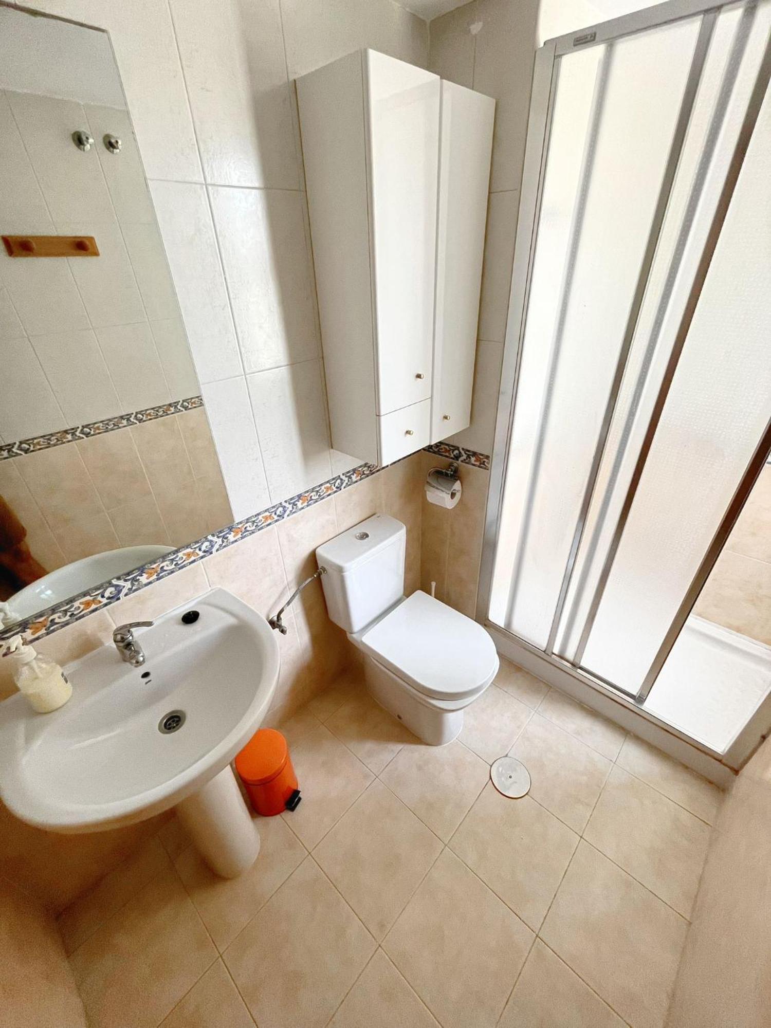 Apartment Marinas, Muy Amplio Cerca De Playa Poniente Benidorm